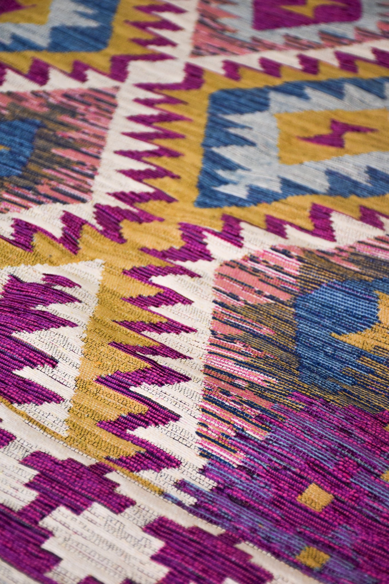 Tapis Byzance Kéops Fuchsia - Ma boutique