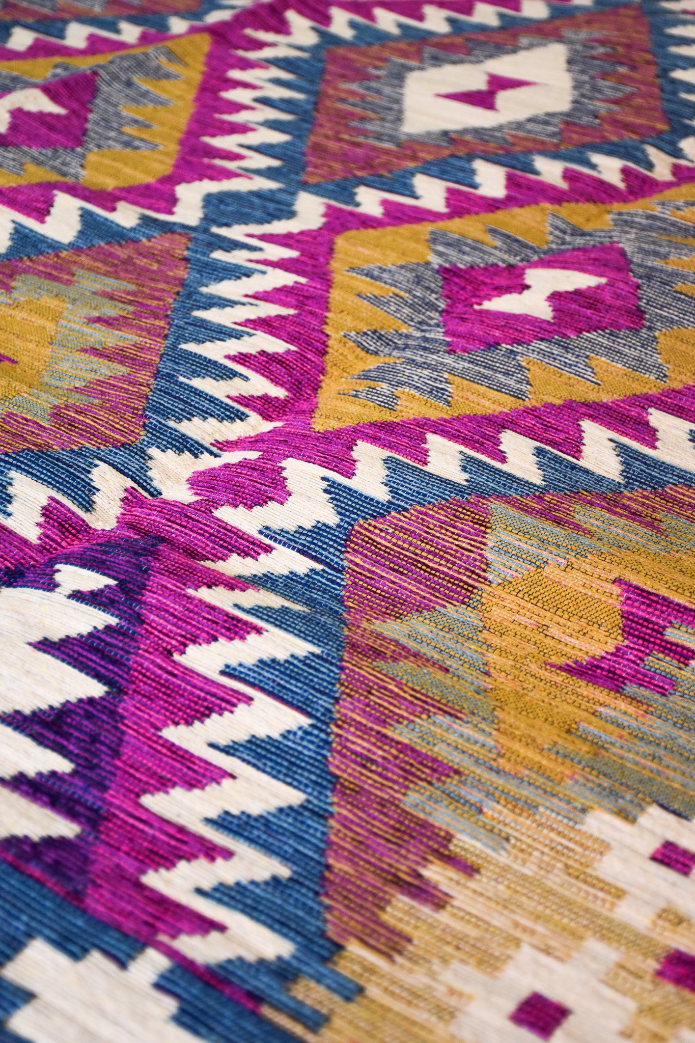 Tapis Byzance Kéops Fuchsia - Ma boutique