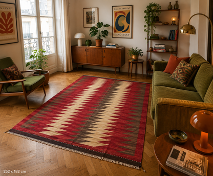 Kilim fait main – 252 × 182 cm
